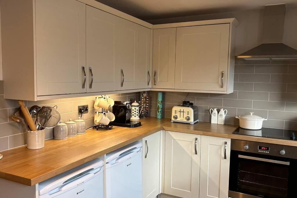 Cosy 2 Bed, Home From Home Haddenham  Exterior photo